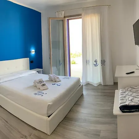 Residenza “la Vecchia Ancora” 4* كاستيلساردو